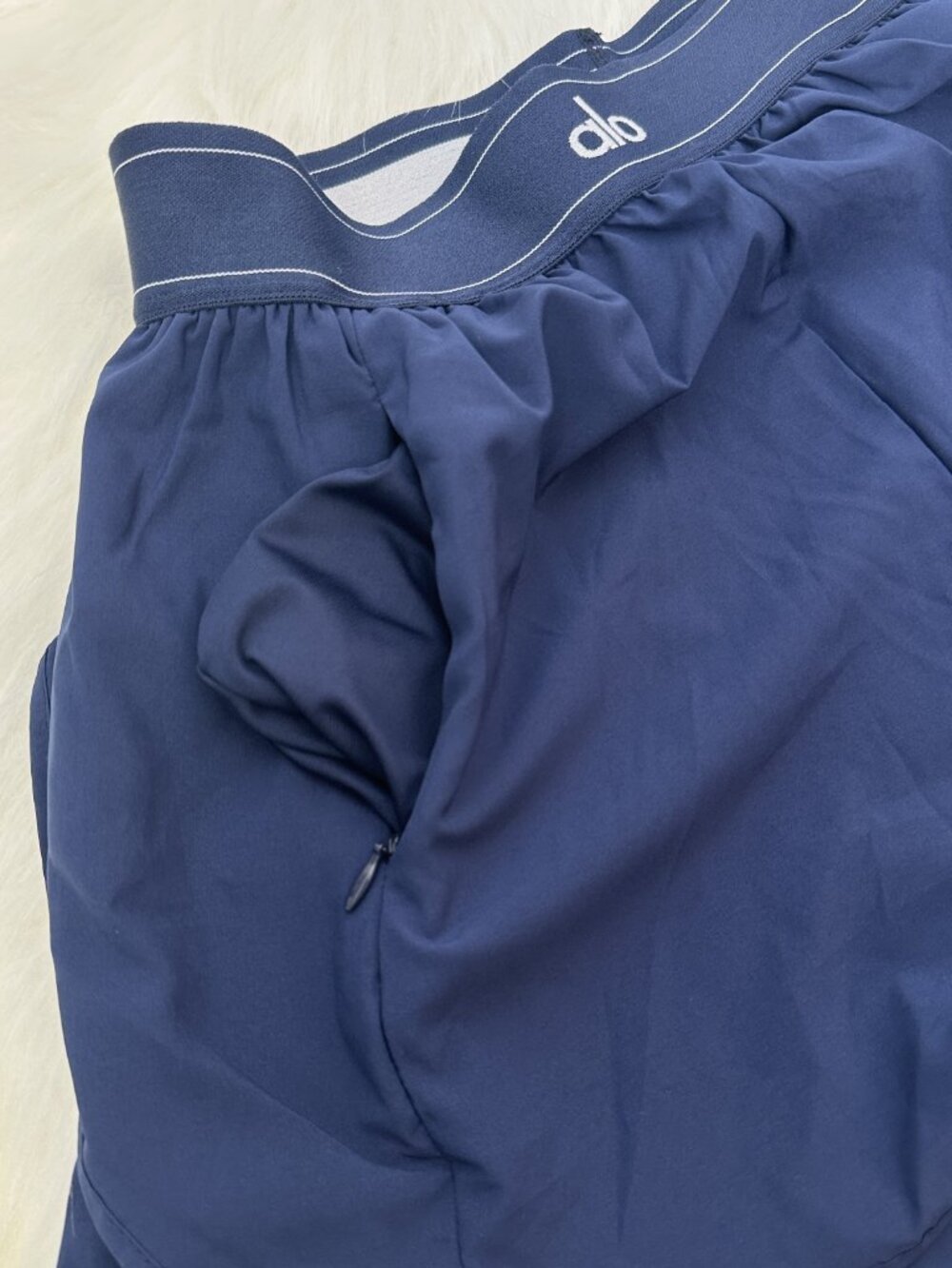 Alo Yoga Blue Athletic Shorts, Size M - Picture 5 of 7